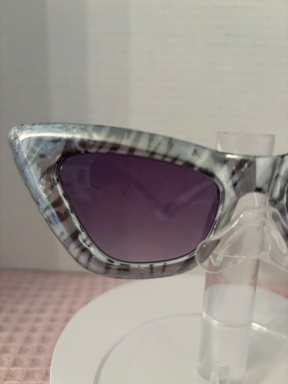 Original One-of-a-Kind Sunglasses - Picture 2 of 3